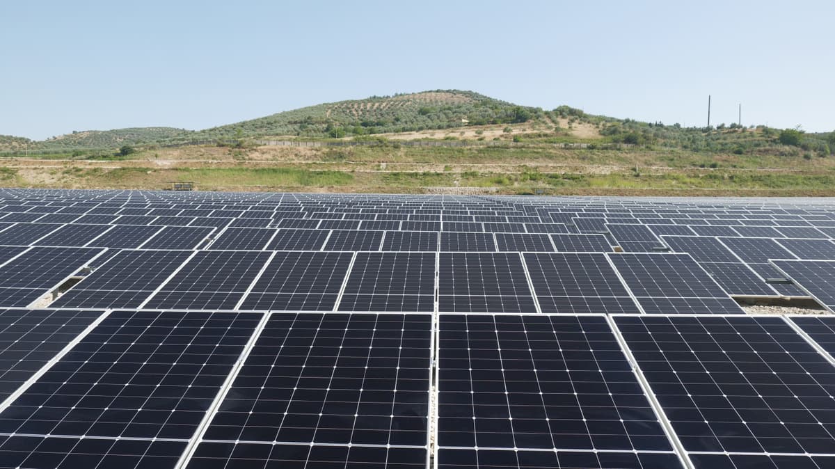 Emante – Lider në Zgjidhjet e Ndërtimit dhe Energji të Rinovueshme